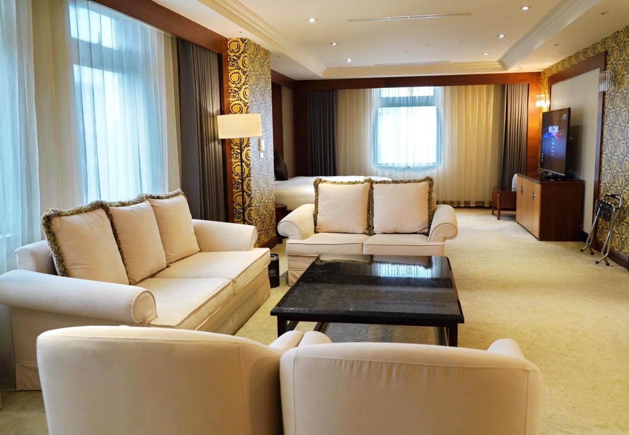 Hu House - Taipei Hotel Екстериор снимка