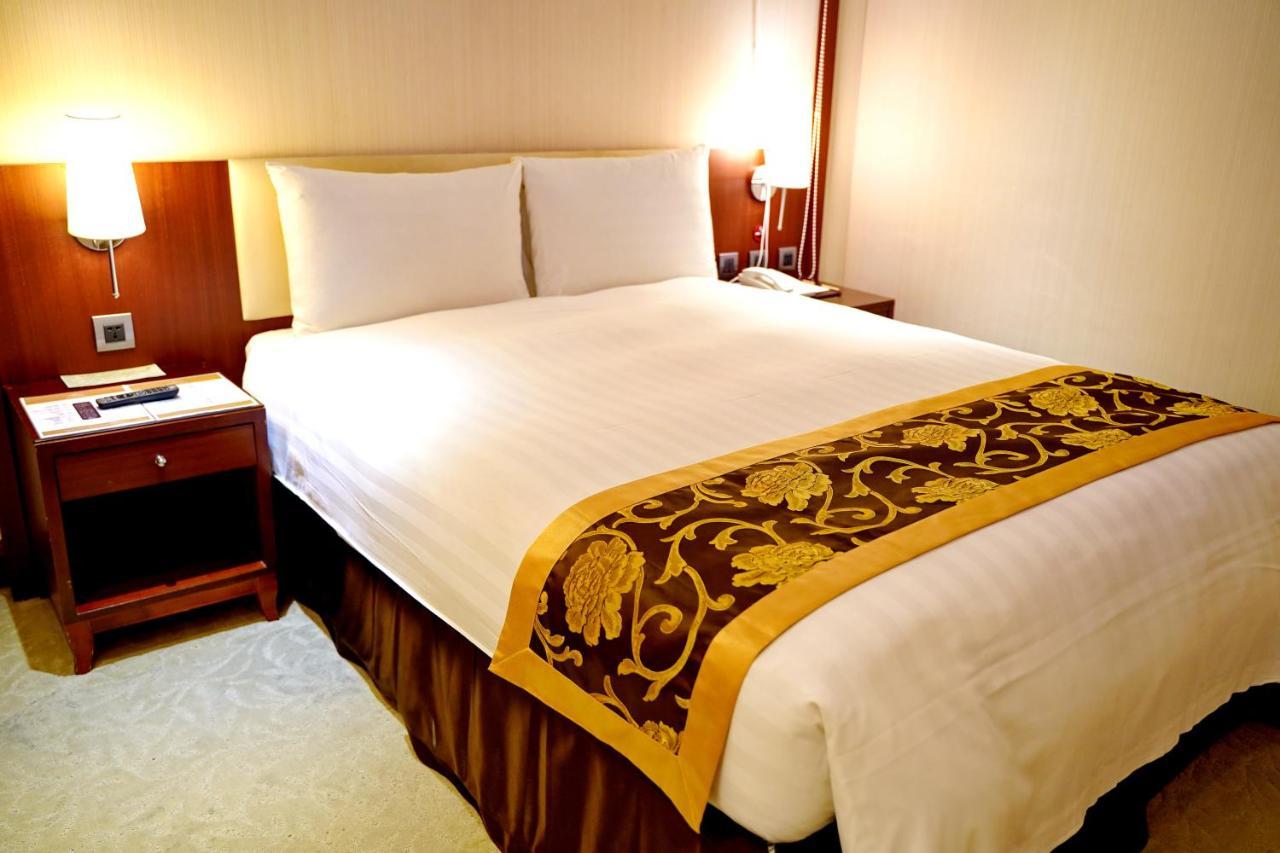 Hu House - Taipei Hotel Екстериор снимка