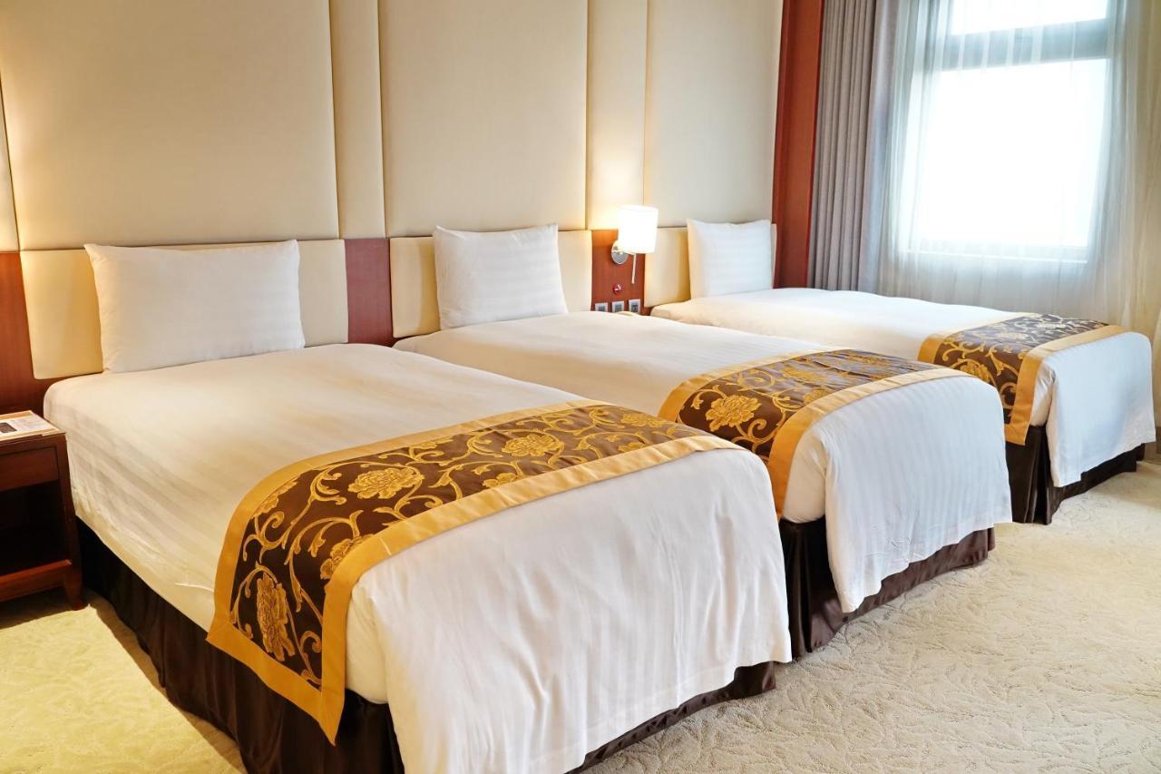 Hu House - Taipei Hotel Екстериор снимка